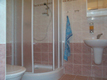 Ein der Badezimmer in Unterkunft Bartonička